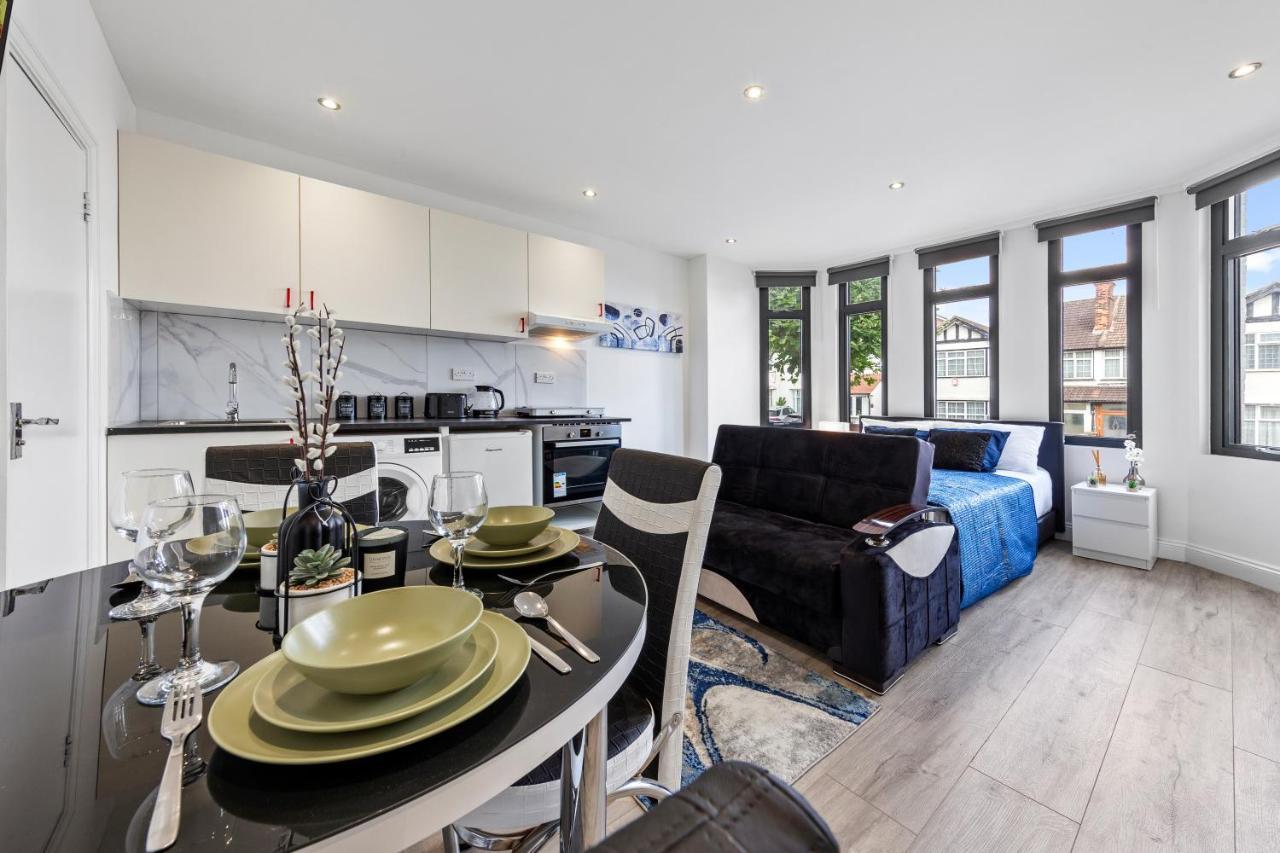 Comfy 1Bdr - 30Mins To Central Ldn - Parking The Hyde Exterior photo